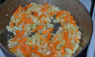 Солянка збірна мясна класична — 5 смачних рецептів з фото покроково