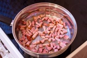 Суп гороховий з копченостями — 5 покрокових рецептів з фото