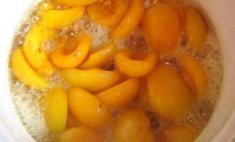 Варення пятихвилинка з абрикосів без кісточок на зиму