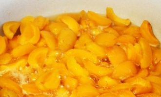 Варення з абрикосів без кісточок на зиму – королівські рецепти