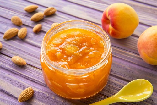 Варення з абрикосів без кісточок на зиму – королівські рецепти