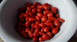 Варення з полуниці — 5 простих і смачних рецептів з фото покроково