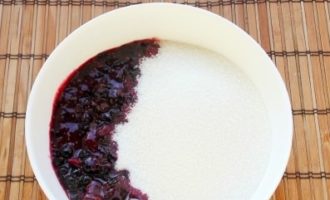Варення з агрусу з чорною смородиною на зиму — покроковий рецепт з фото