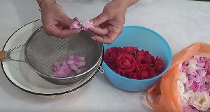 Варення з пелюсток троянди в домашніх умовах рецепт