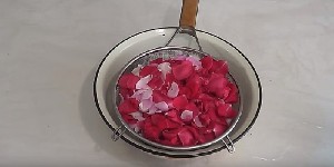 Варення з пелюсток троянди в домашніх умовах рецепт