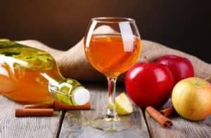 Вино з яблук в домашніх умовах — 5 простих рецептів з фото покроково