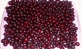 Вишня у власному соку на зиму без кісточок з цукром — 5 рецептів з фото покроково