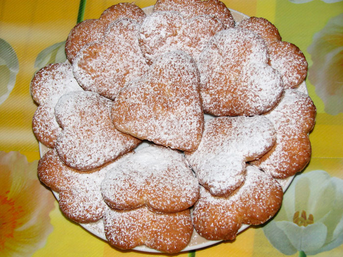 Смачне печиво на огірковому розсолі: класичний рецепт випічки