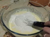 Заливний пиріг з капустою на кефірі — 5 простих і швидких рецептів з фото покроково