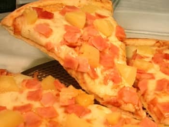 Смачна піца з ананасами   Смачний рецепт піци