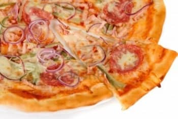 Смачна піца з огірками   Смачний рецепт піци