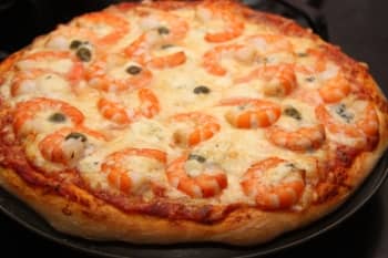 Смачна домашня піца з креветками   Смачний рецепт піци