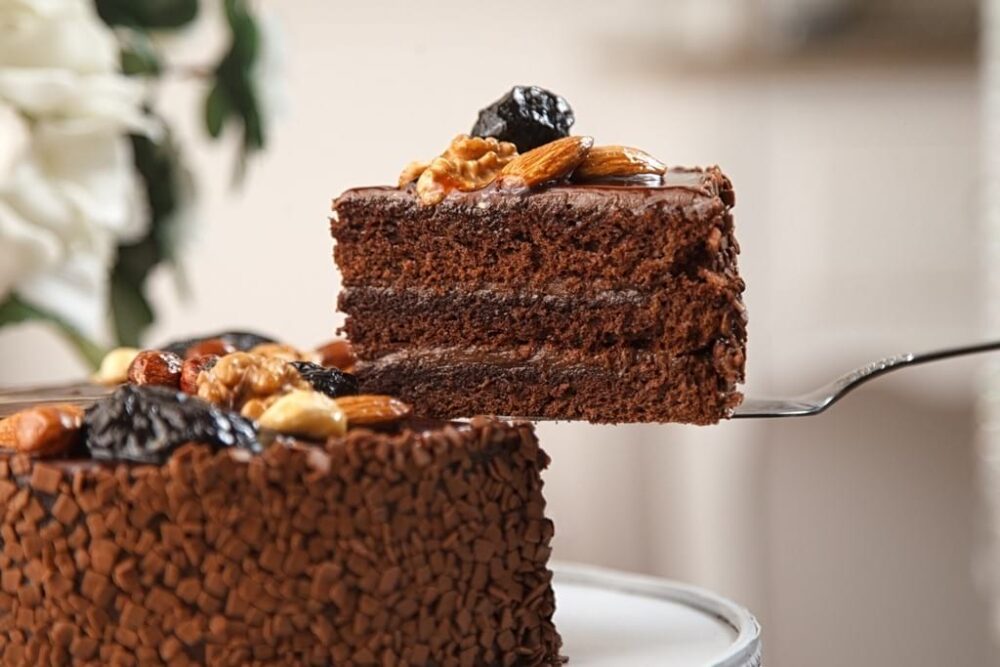 Оксамитовий шоколадний торт: легкий у приготуванні і дуже смачний!