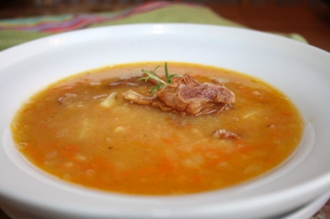 Гороховий суп з копченими реберцями в мультиварці   Рецепти для мультиварки