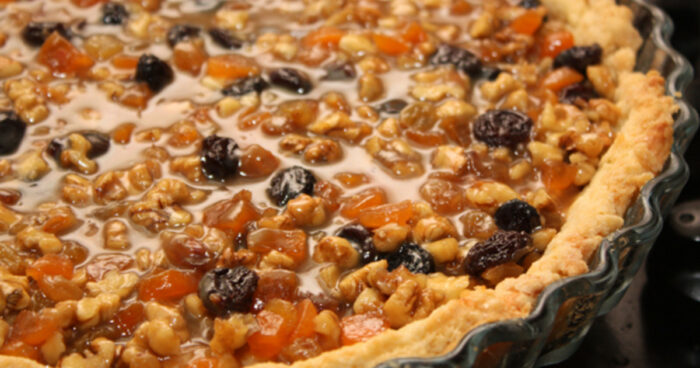 Пиріг з сухофруктами і горіхами: 5 рецептів ароматної випічки
